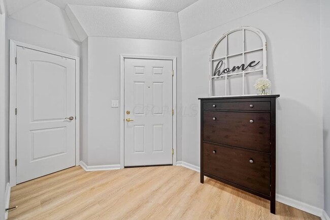Building Photo - 7774 Essex Gate Dr