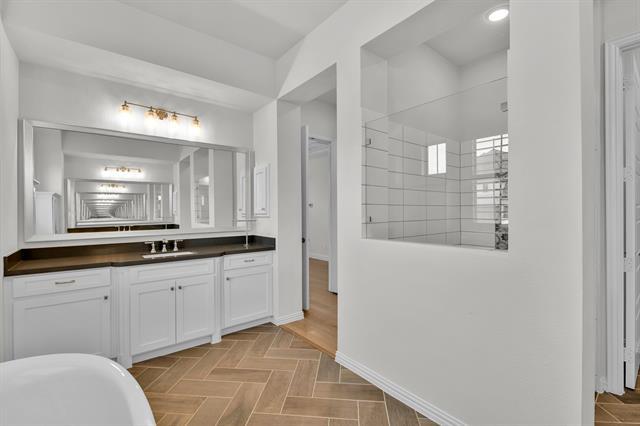 Building Photo - 1844 Quiet Oak Pl