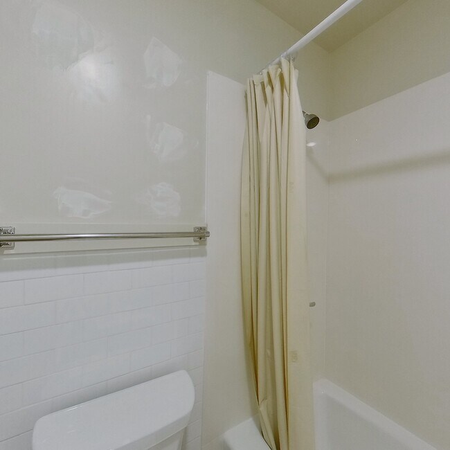 Building Photo - 2437 Piedmont Ave