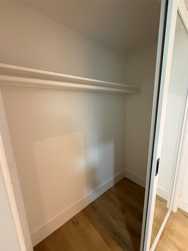 Building Photo - 1118 Wyoming St