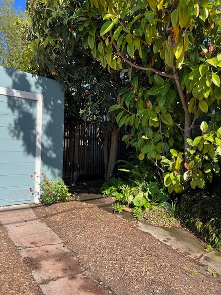 Building Photo - 1745 9th St