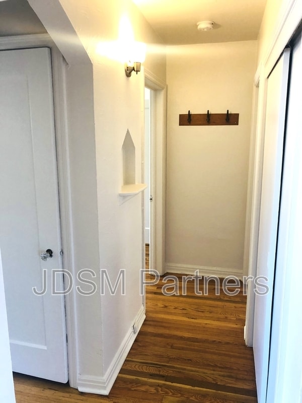 Building Photo - 3735 E 13th Ave