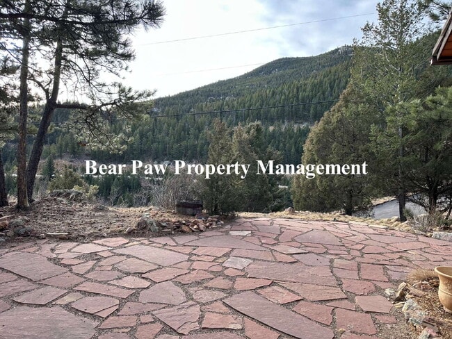 Building Photo - "Charming Floyd Hill Retreat: 3-Bed, 3-Bath on Clear Creek Road!"