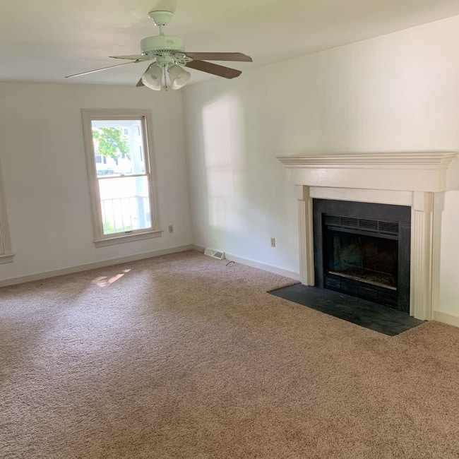 Building Photo - 7121 Mill Valley Rd