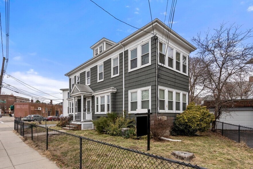 Building Photo - 233 Faneuil St