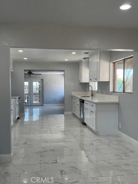 Building Photo - 1010 Douglas St