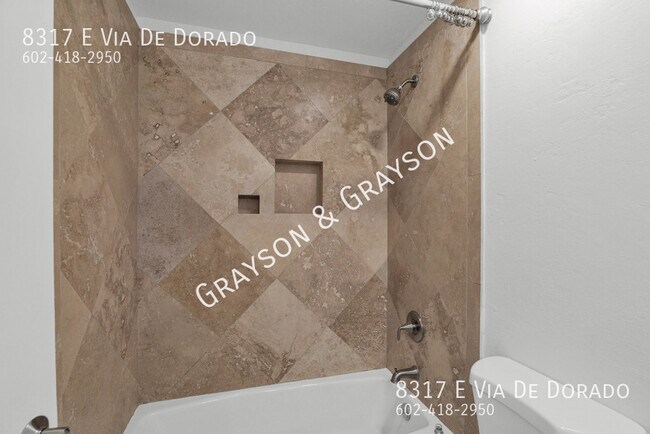 Building Photo - 8317 E Vía De Dorado