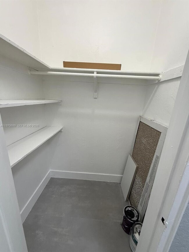 Building Photo - 3450 SW 9th St