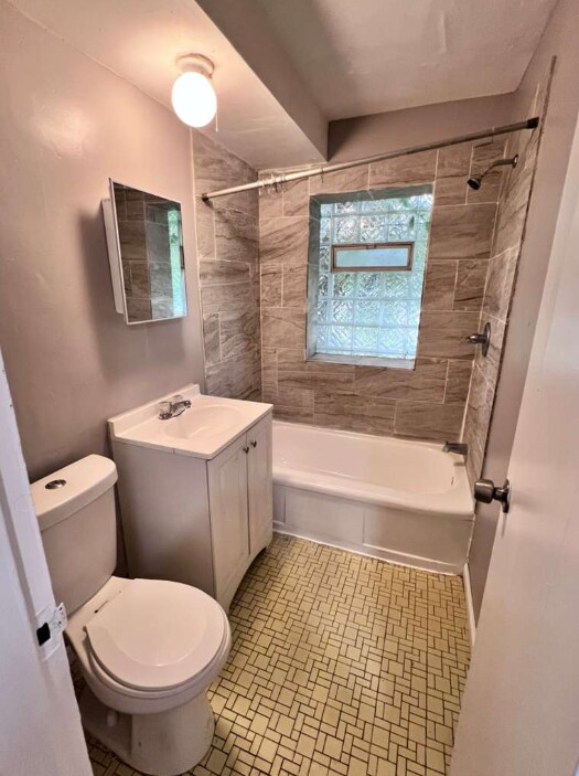 Building Photo - 13965 Superior Rd