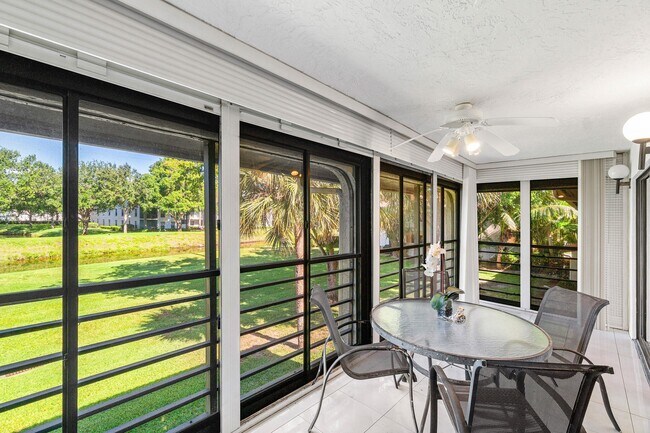 Building Photo - 10137 Mangrove Dr