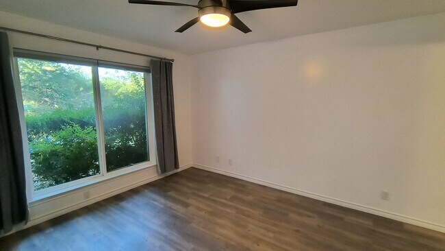 Building Photo - 3617 Doe Trl