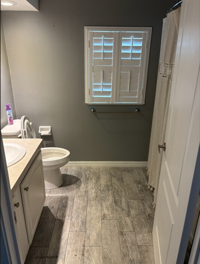 Building Photo - 5600 Bald Eagle Dr