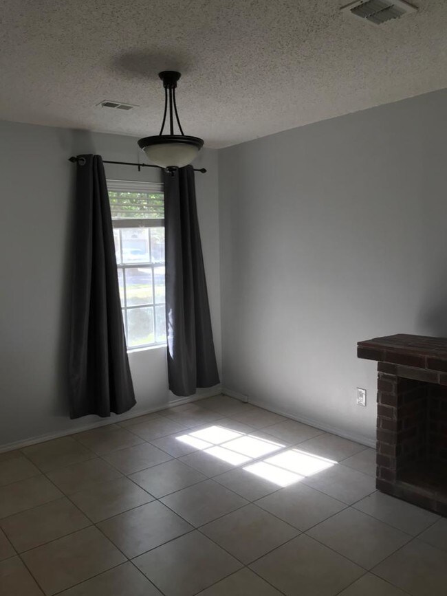 Building Photo - 3407 San Esteban Ct