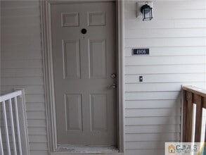 Building Photo - 4906 Ravens Crest Dr