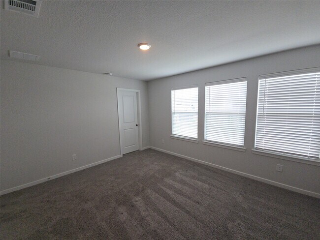 Building Photo - 9227 Dearborn Knoll Dr