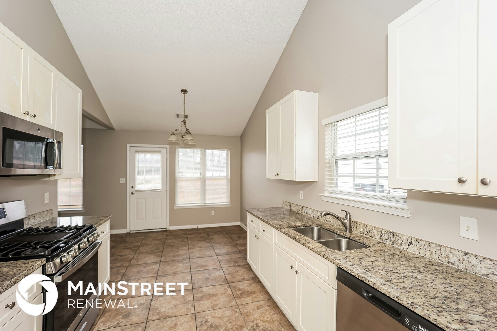 Building Photo - 425 Buffington Dr