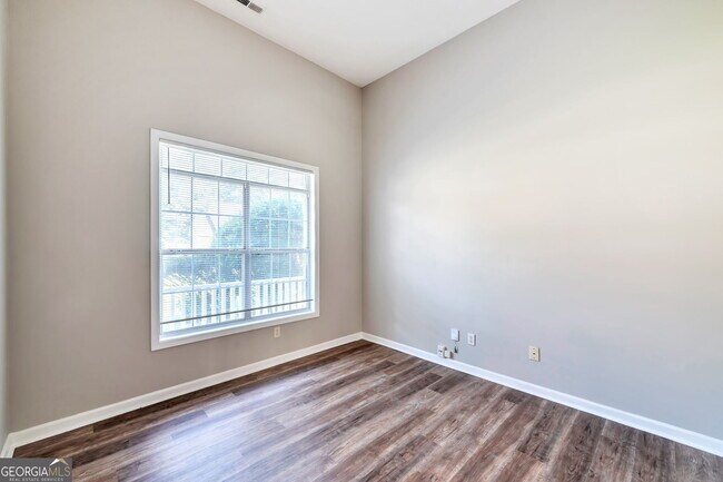 Building Photo - 38 Rockport Dr