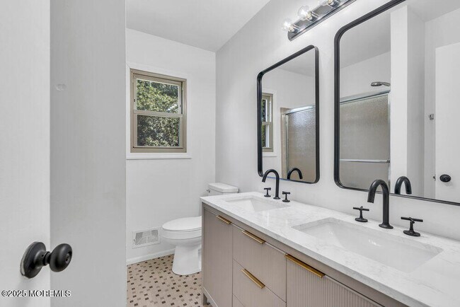 Building Photo - 34 Birmingham Dr