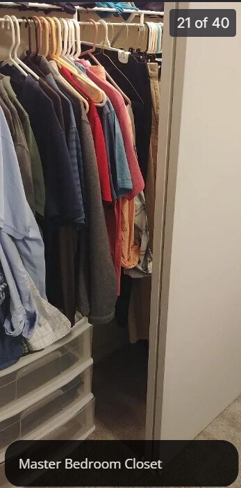 Building Photo - 3133 N Lakewood Ave