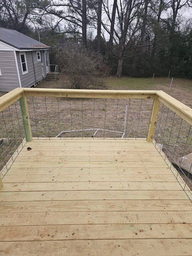 Building Photo - 505 S Magnolia St