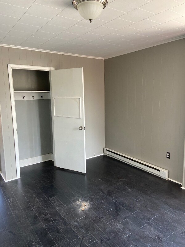 Building Photo - 101 N George St