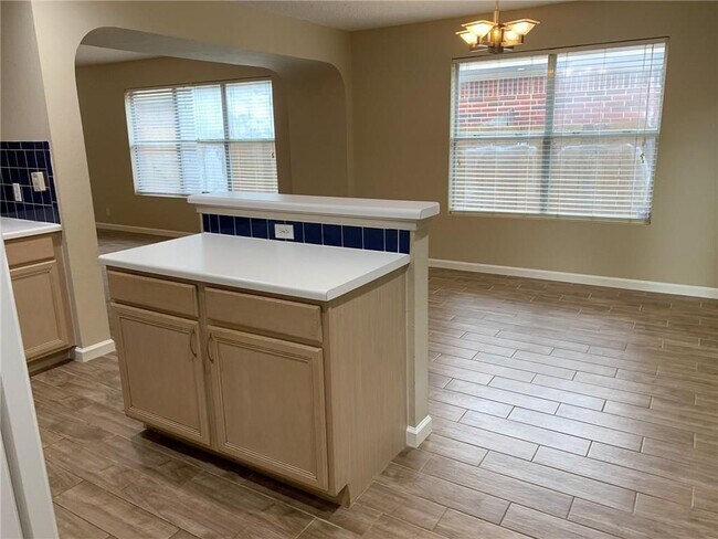 Building Photo - 9617 Copper Creek Dr