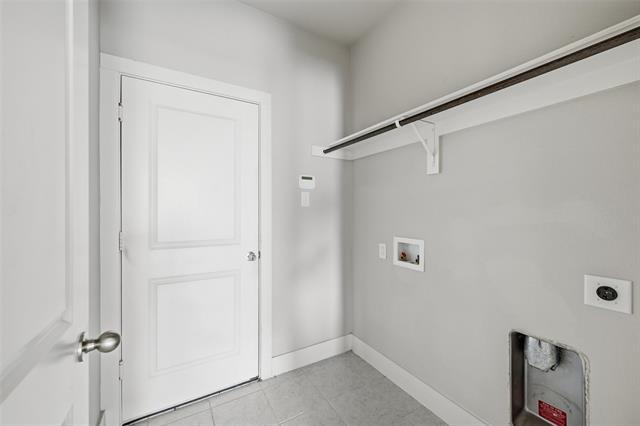 Building Photo - 3916 Trenton Pl