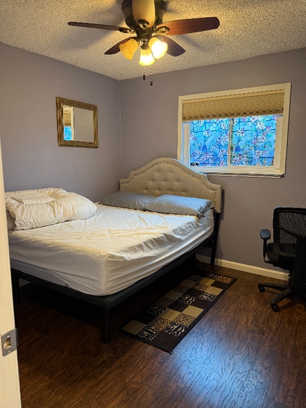 Building Photo - 8445 Palmaire Way