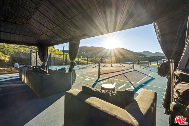 Building Photo - 265 Westlake Blvd