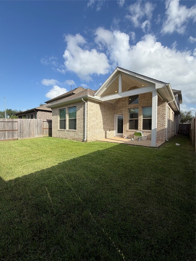 Building Photo - 10719 Pleasant View Dr