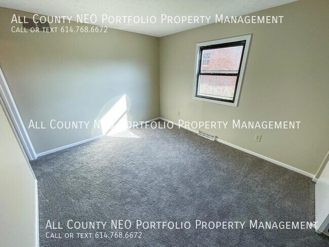 Building Photo - 6345 Birchview Dr S