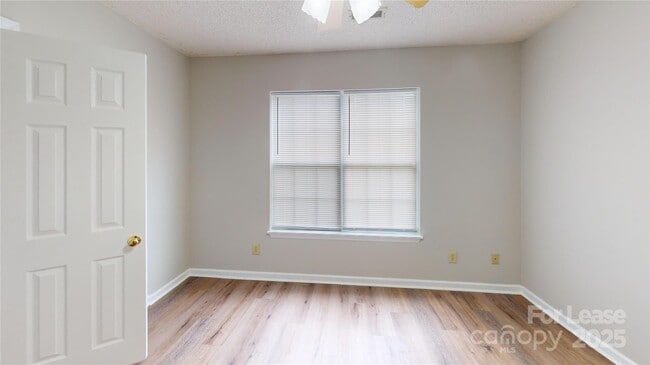 Building Photo - 5921 Amity Springs Dr