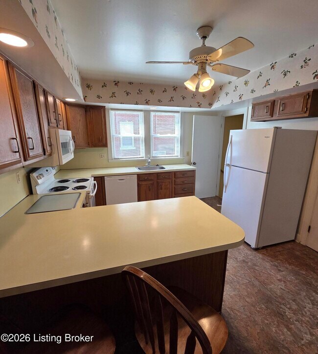 Building Photo - 3814 Taylorsville Rd