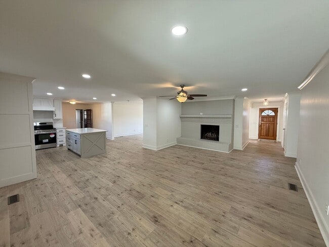 Building Photo - Beautifully Updated Home for Rent in the Heart of Arab, AL