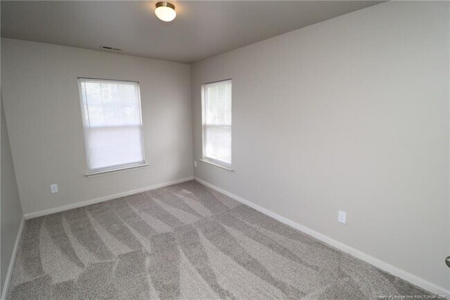 Building Photo - 5110 Neuse Commons Ln