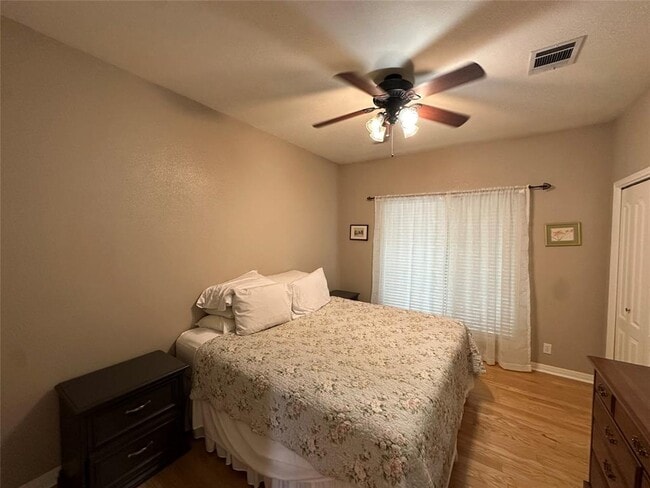 Building Photo - 901 Sweetwater Cove