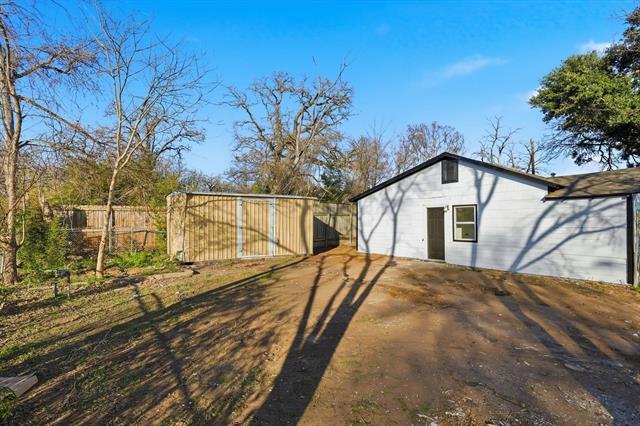 Building Photo - 405 Jannie St