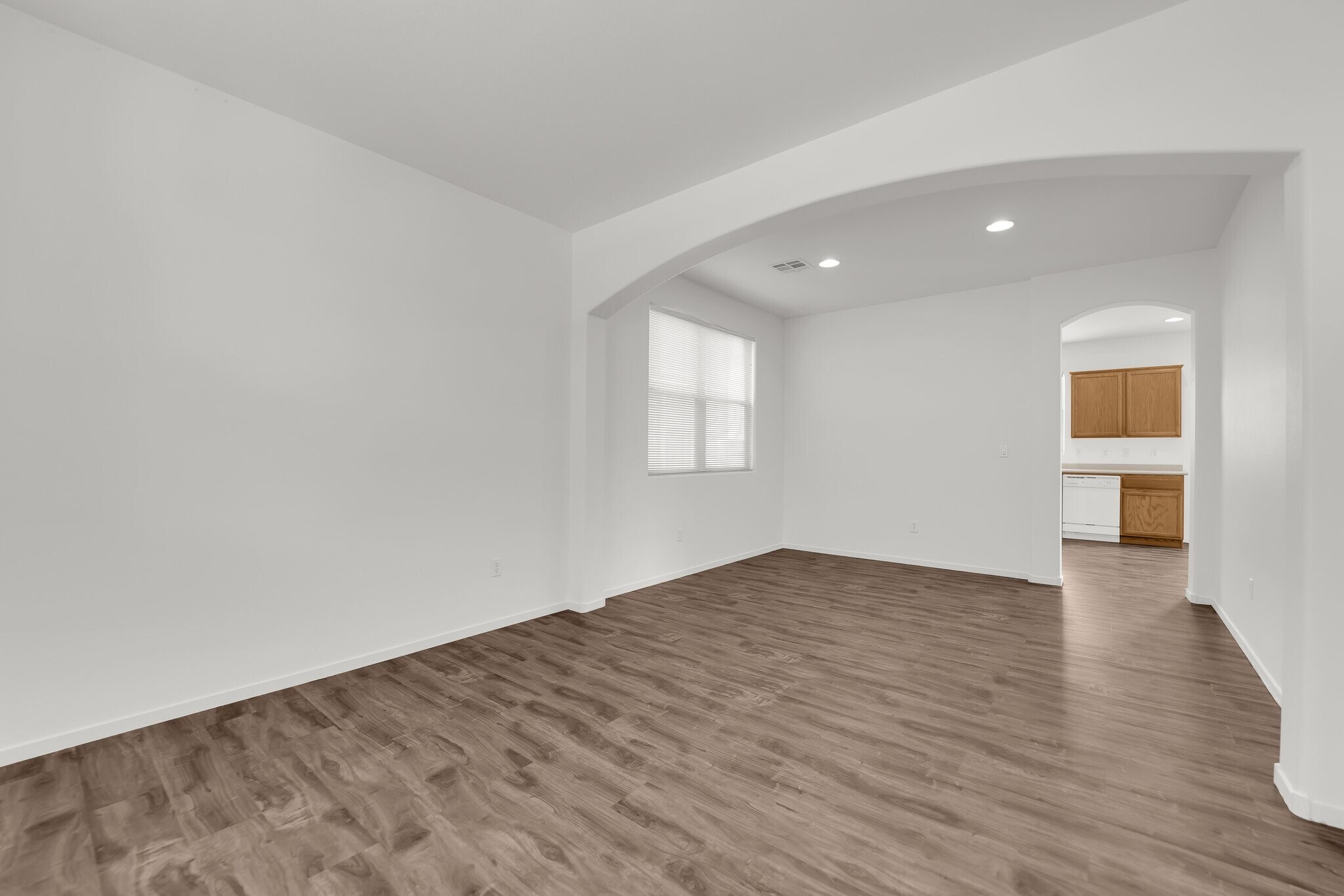 Building Photo - 9633 Rolling Thunder Ave
