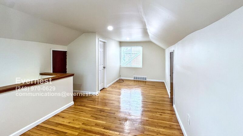 Building Photo - 20264 Stotter St