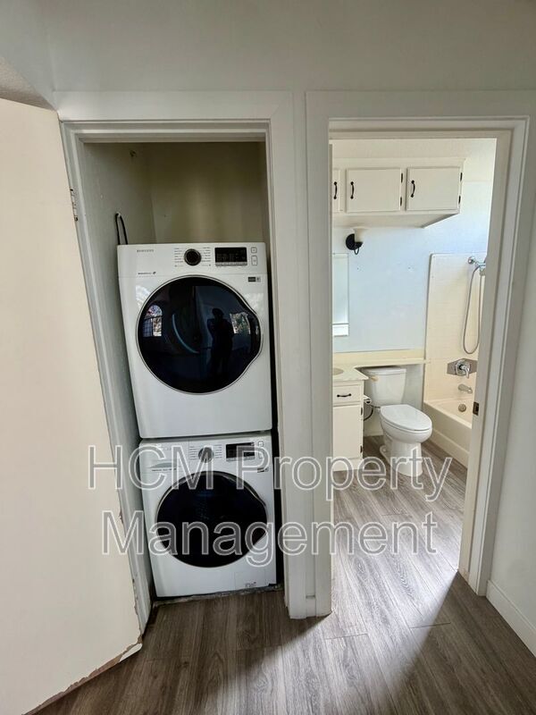 Building Photo - 22 Via Terrano