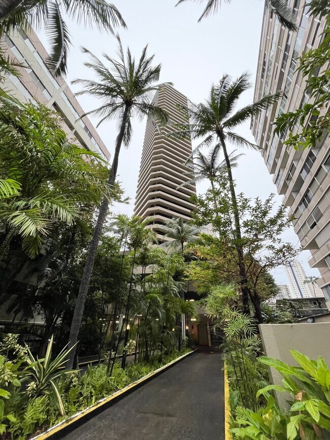 Primary Photo - Studio Unit with 1 parking available INCLU...