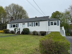 Building Photo - 12 Seneca Rd