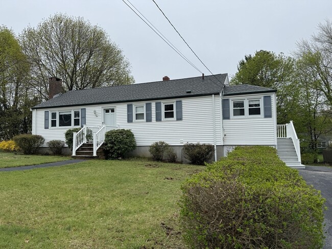 Primary Photo - 12 Seneca Rd
