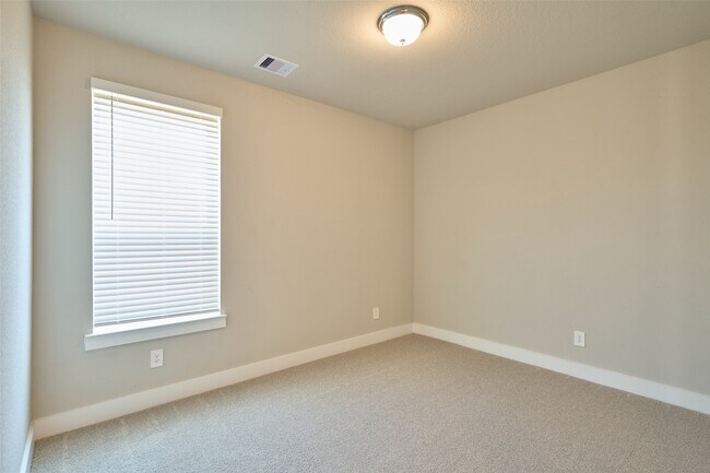 Building Photo - 20730 Open Range Ct