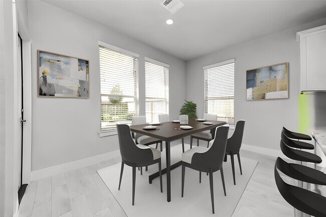 Building Photo - 1500 Sunrise Gables Dr