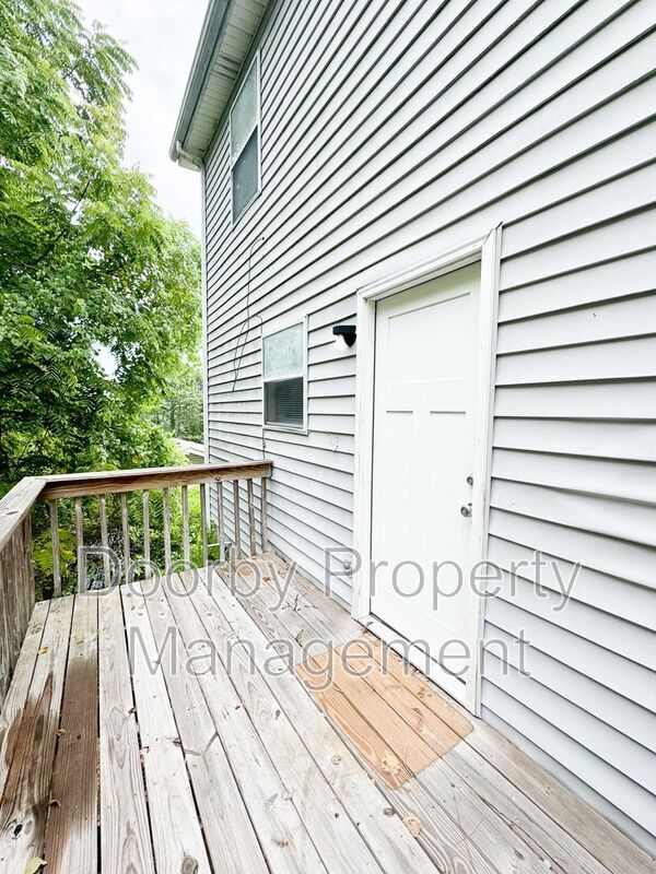 Building Photo - 7808 Holiday Hills Cir