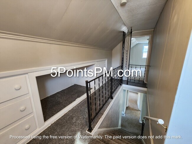 Building Photo - 21411 Raymond St