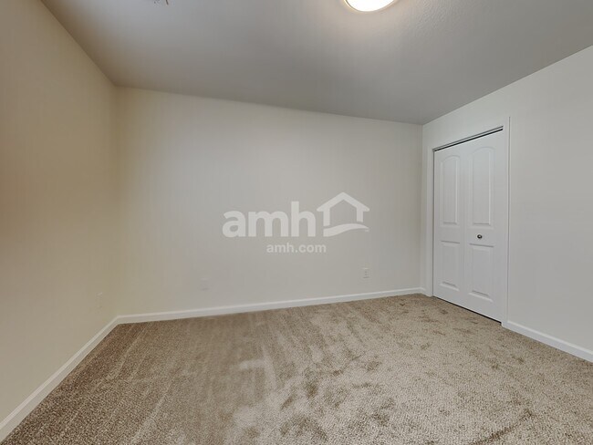 Building Photo - 6956 Holliday Park Ln