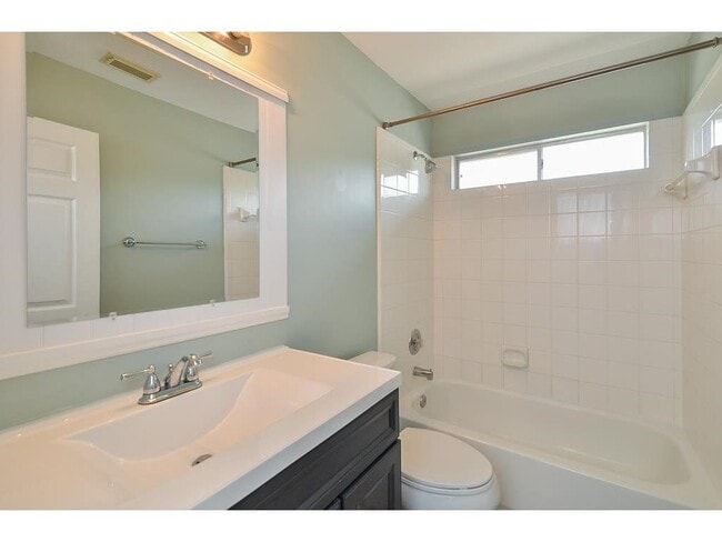 Building Photo - 6111 Dove Fern Ct