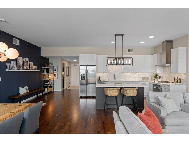 Building Photo - 1240 S 2nd St